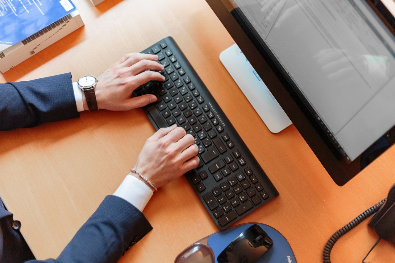 Grep 击败 LSP:Coding Agent 为什么反而偏好最朴素的搜索工具